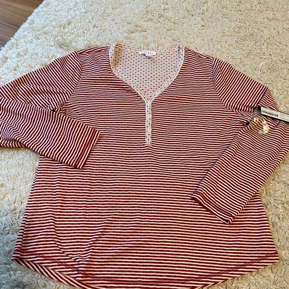 Women’s red striped pajamas NWT - Picture 4 of 4